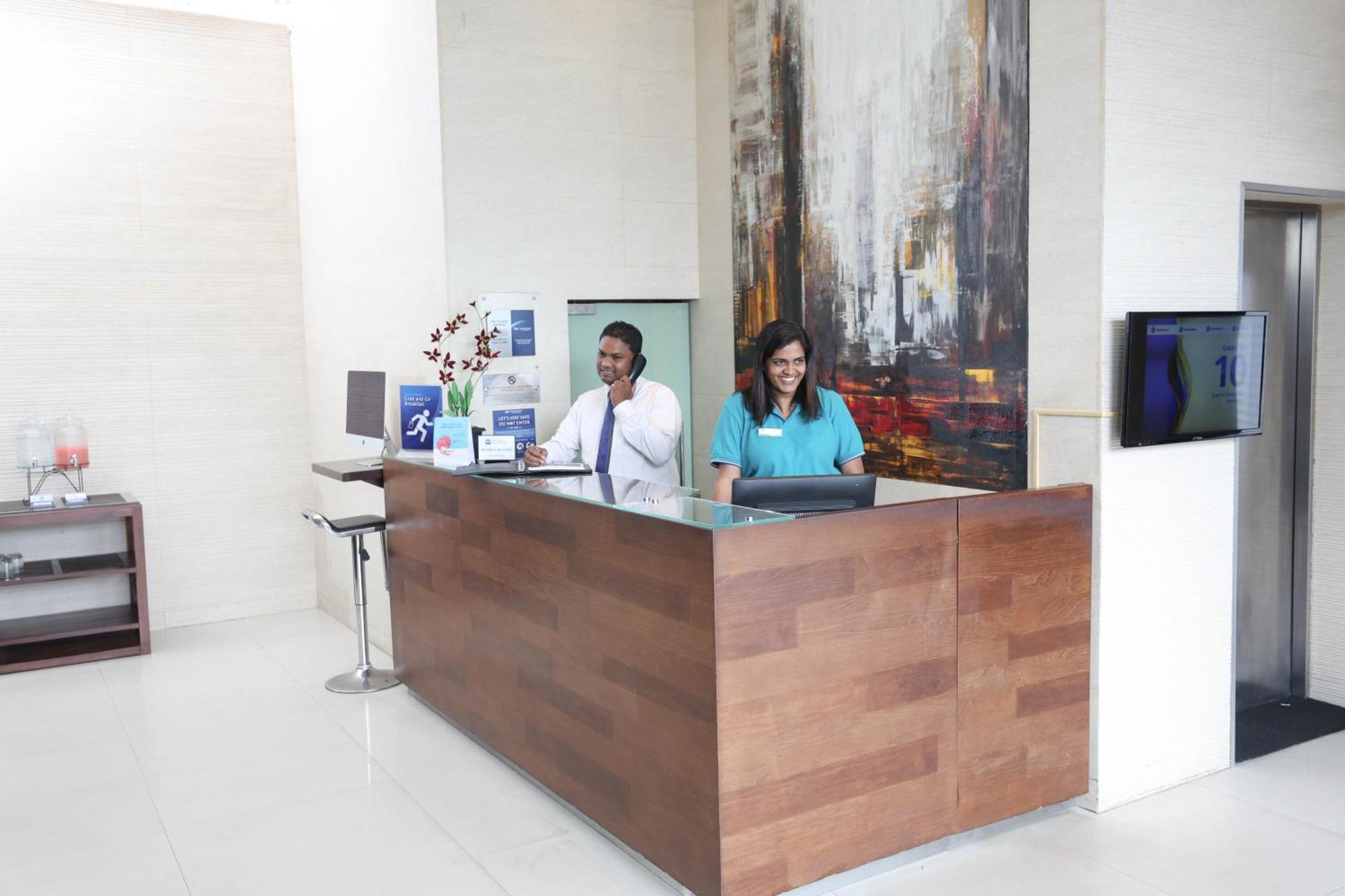 Hotel Western Elyon 4*