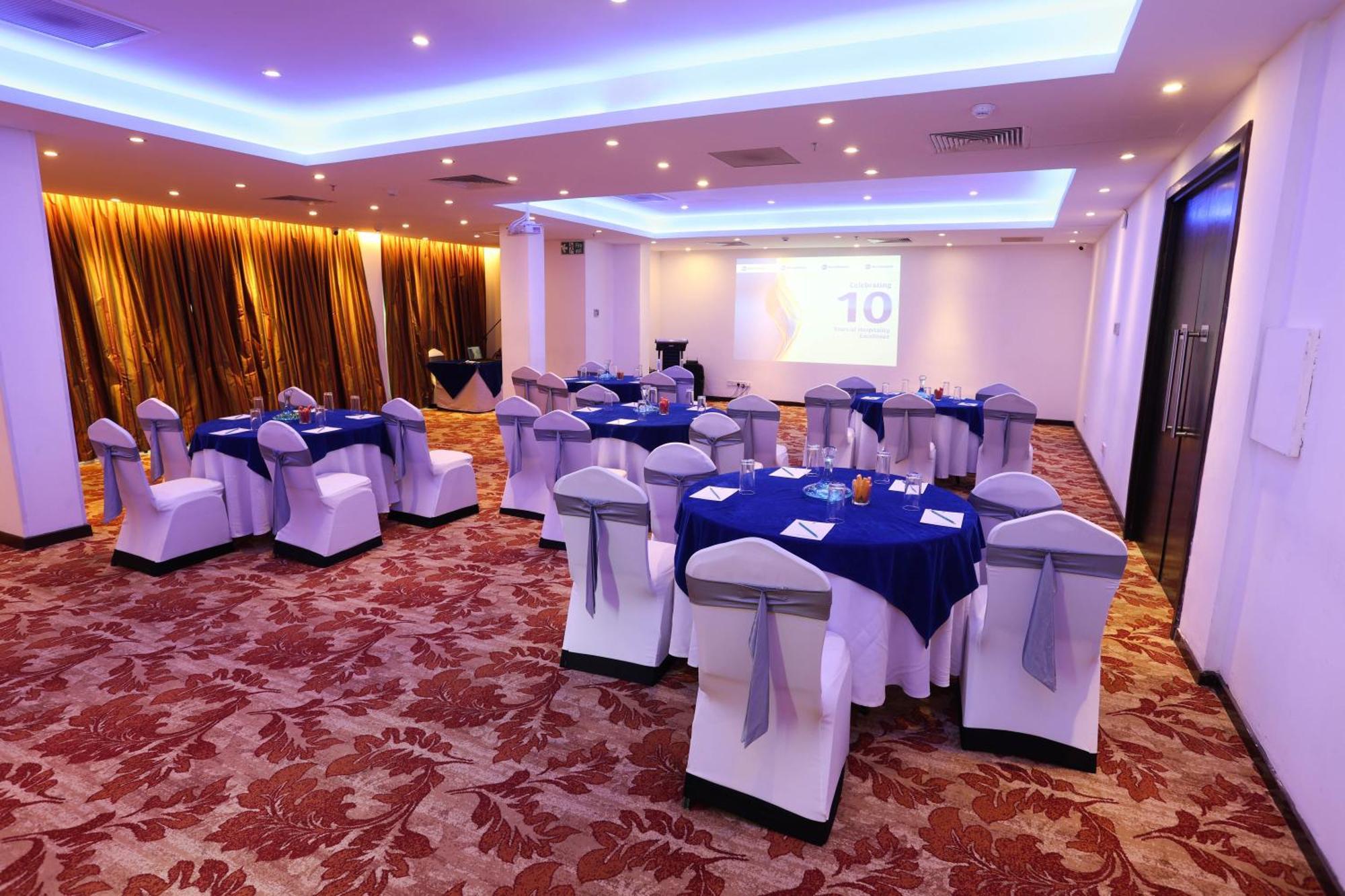 Western Elyon Hotel 4*