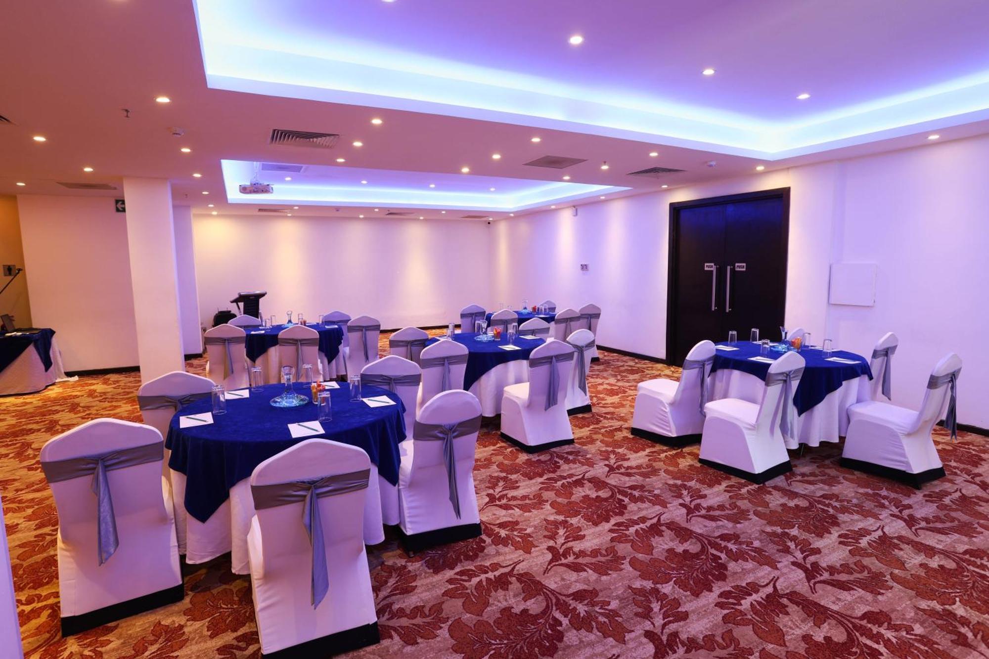 Western Elyon Hotel Colombo